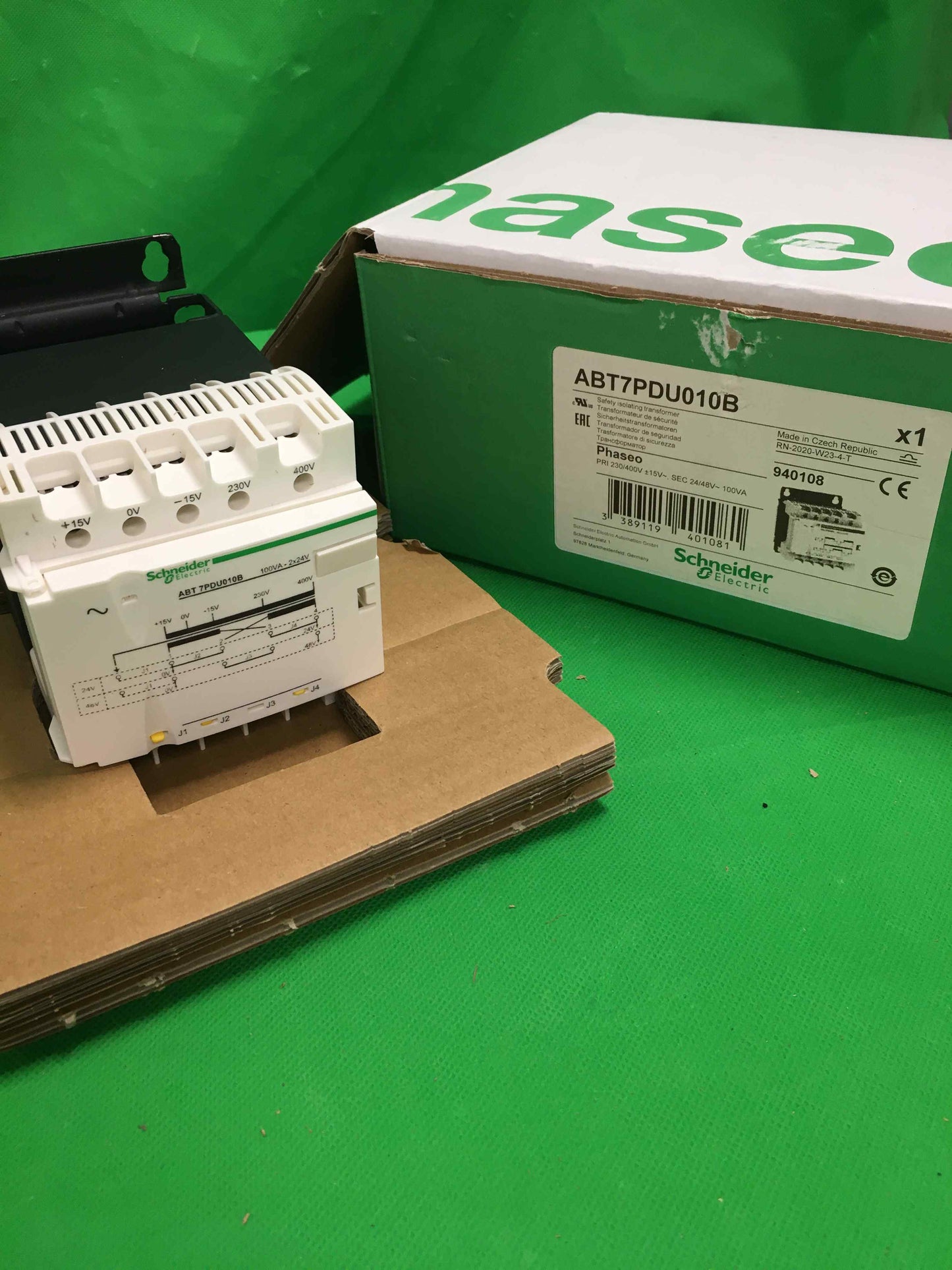 Schneider Electric-ATB7PDU010B/ATB7PDU010B