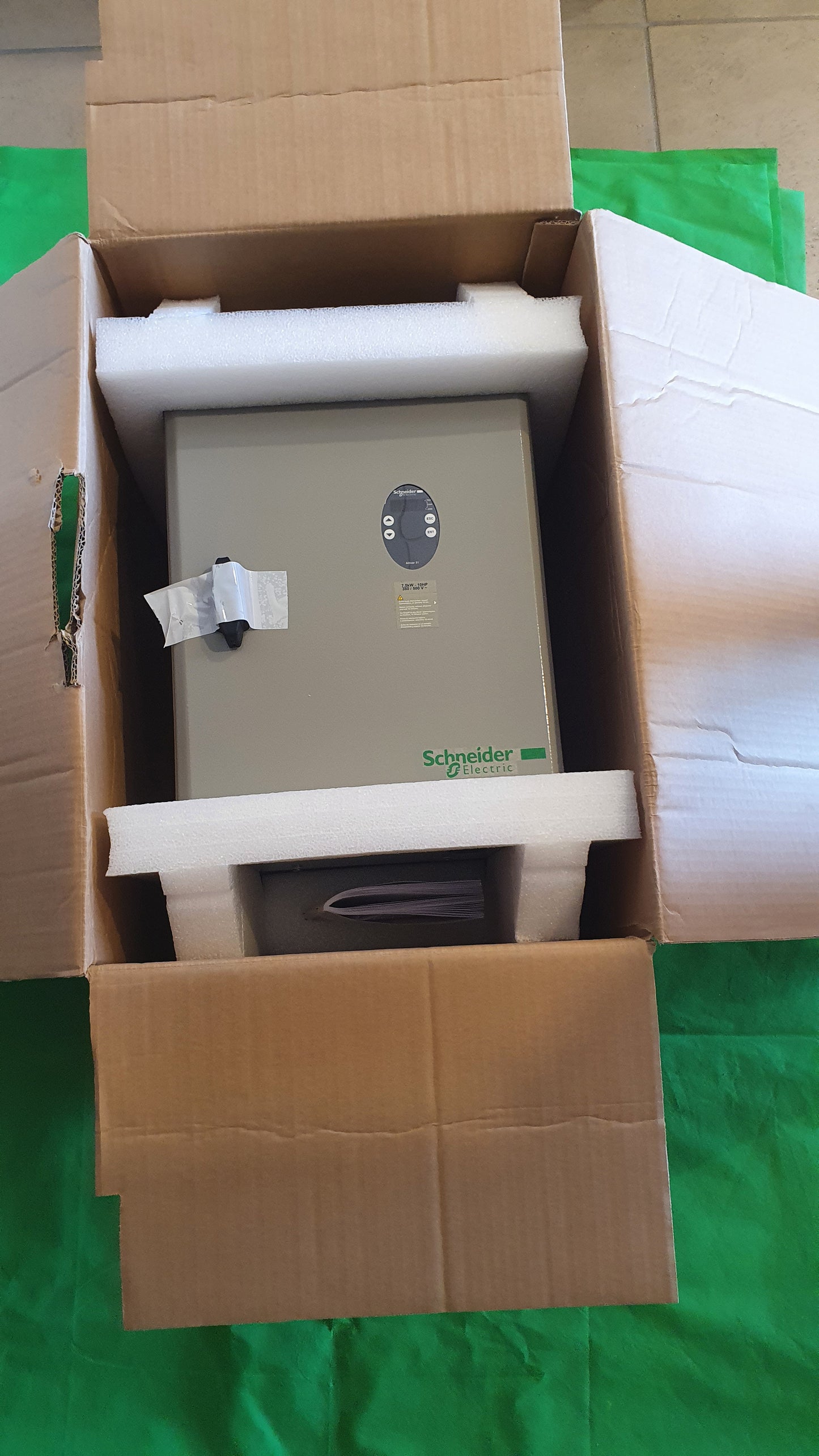 Schneider Electric-ATV31CU75N4/ATV31CU75N4