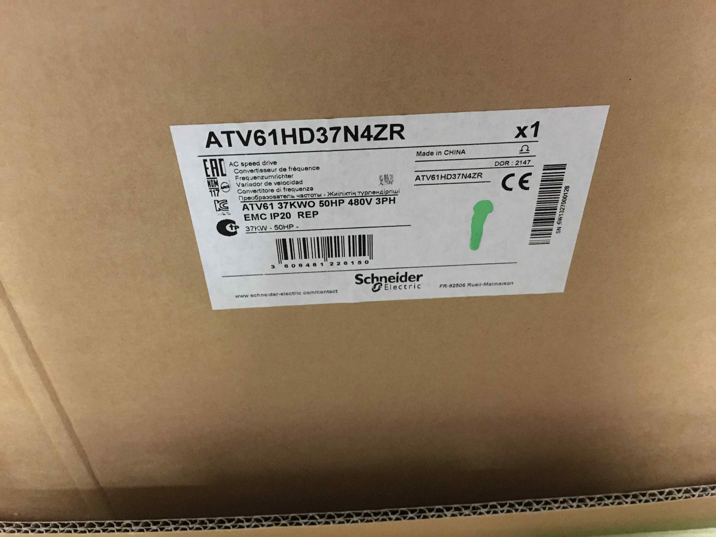 Schneider Electric-ATV61HD37N4Z/ATV61HD37N4Z