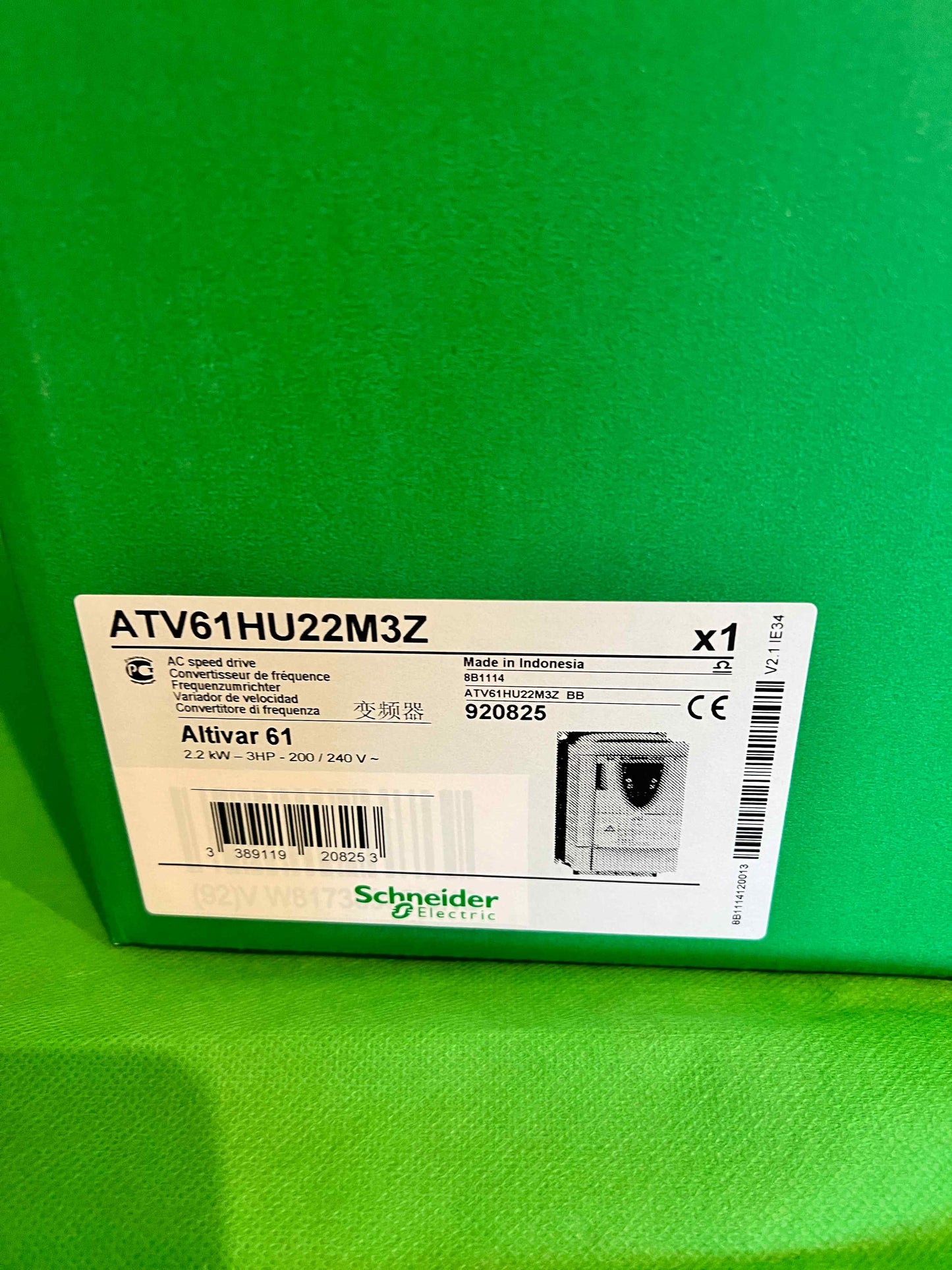 Schneider Electric-ATV61HU22M3Z/ATV61HU22M3Z