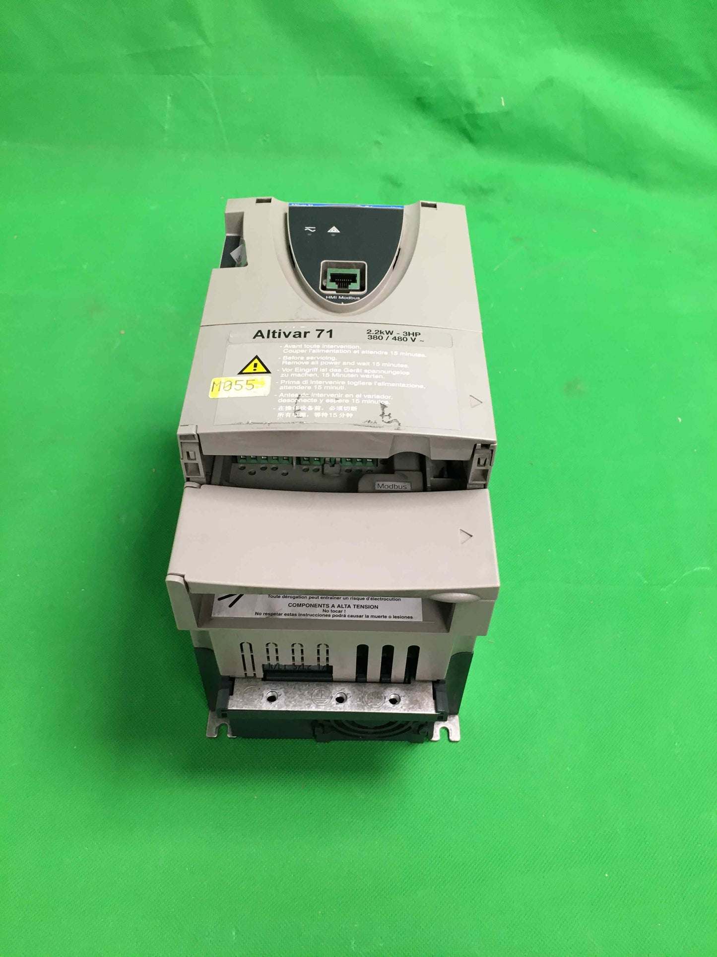 Schneider Electric-ATV71HU22N4/ATV71HU22N4