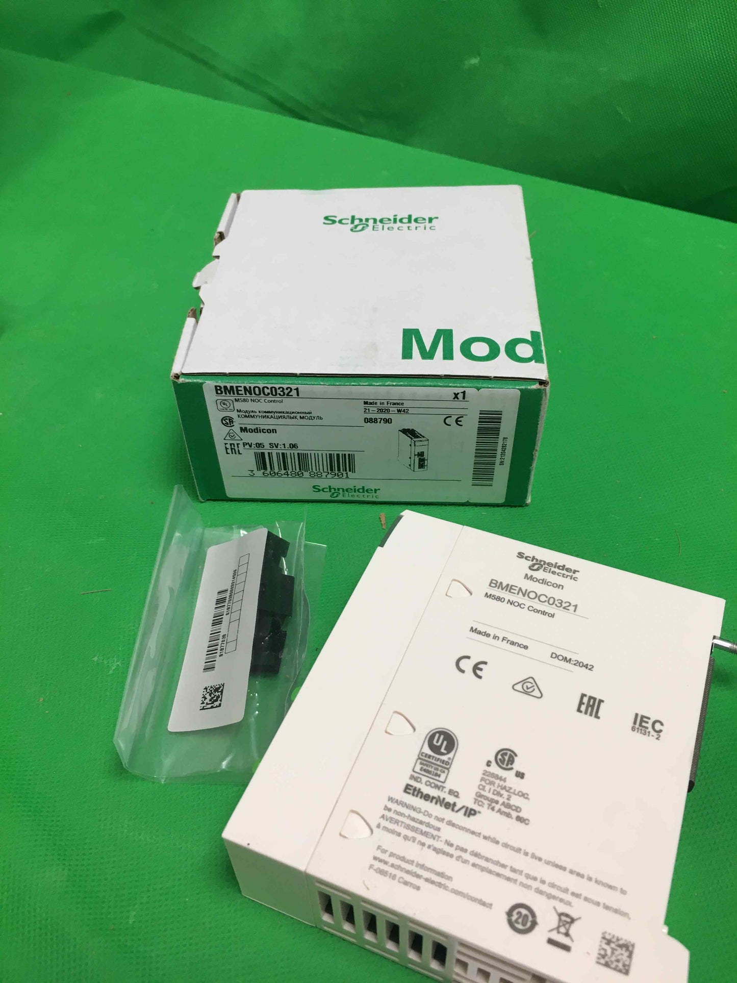 Schneider Electric-BMENOC0321/BMENOC0321
