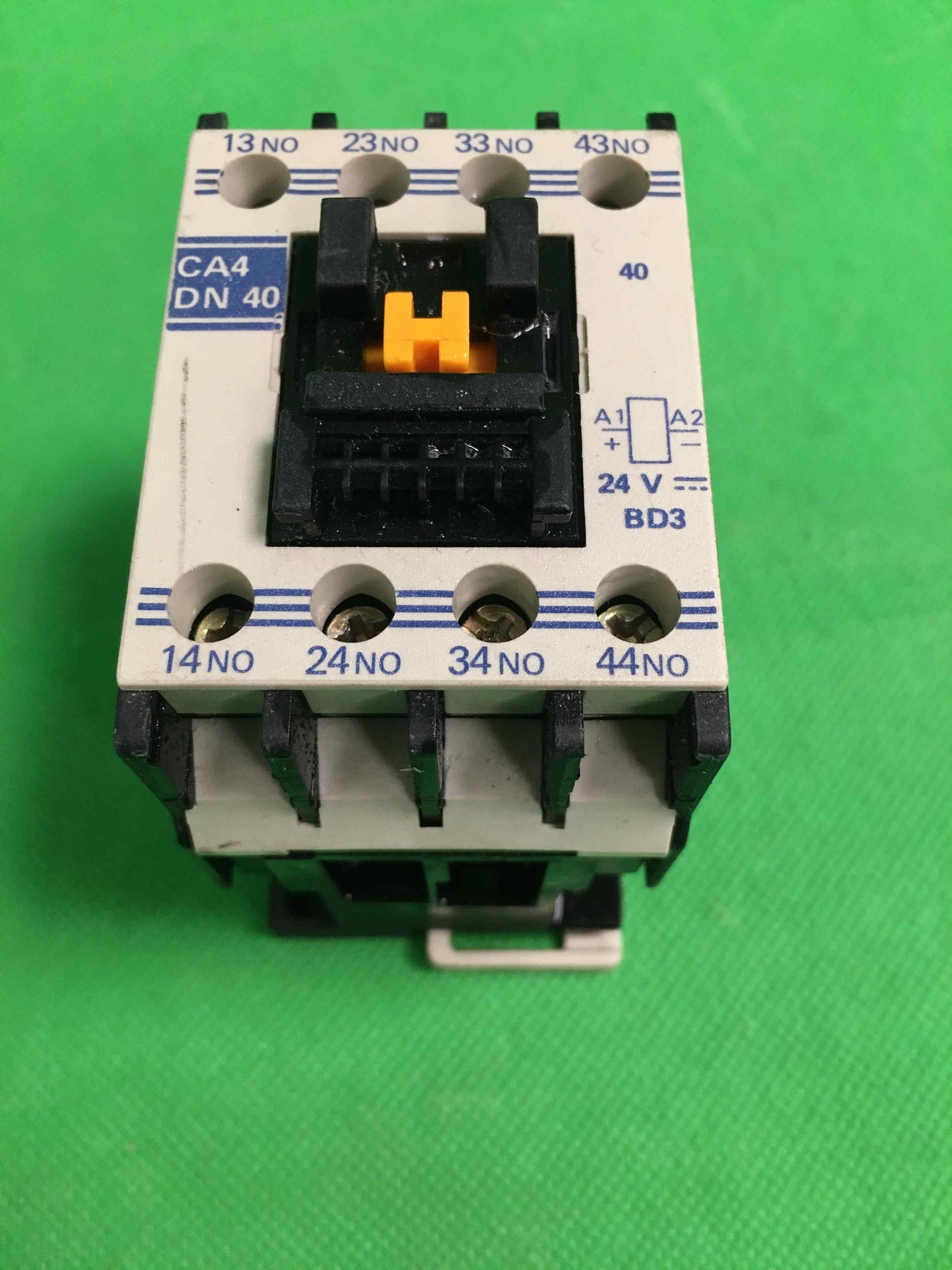 Schneider Electric-CA4DN 40/CA4DN40