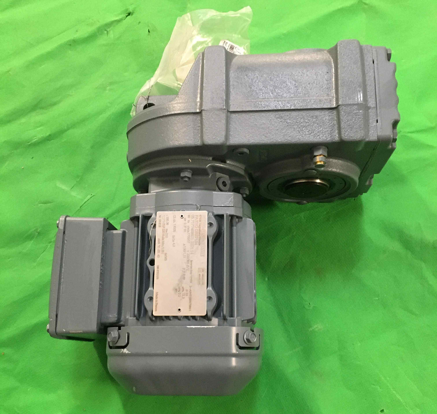 SEW-FA37 G DRS71S4/FA37GDRS71S4
