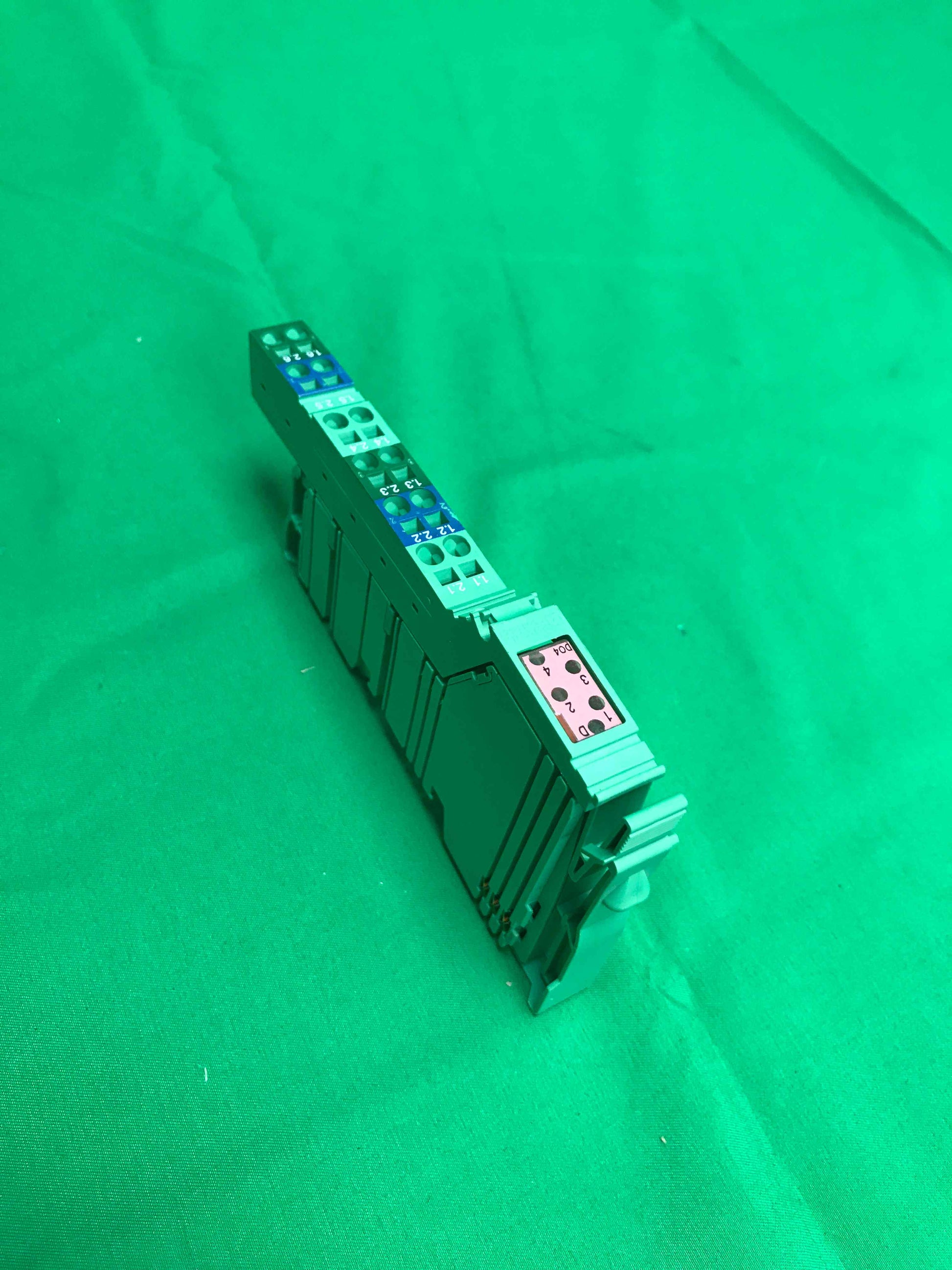 6808