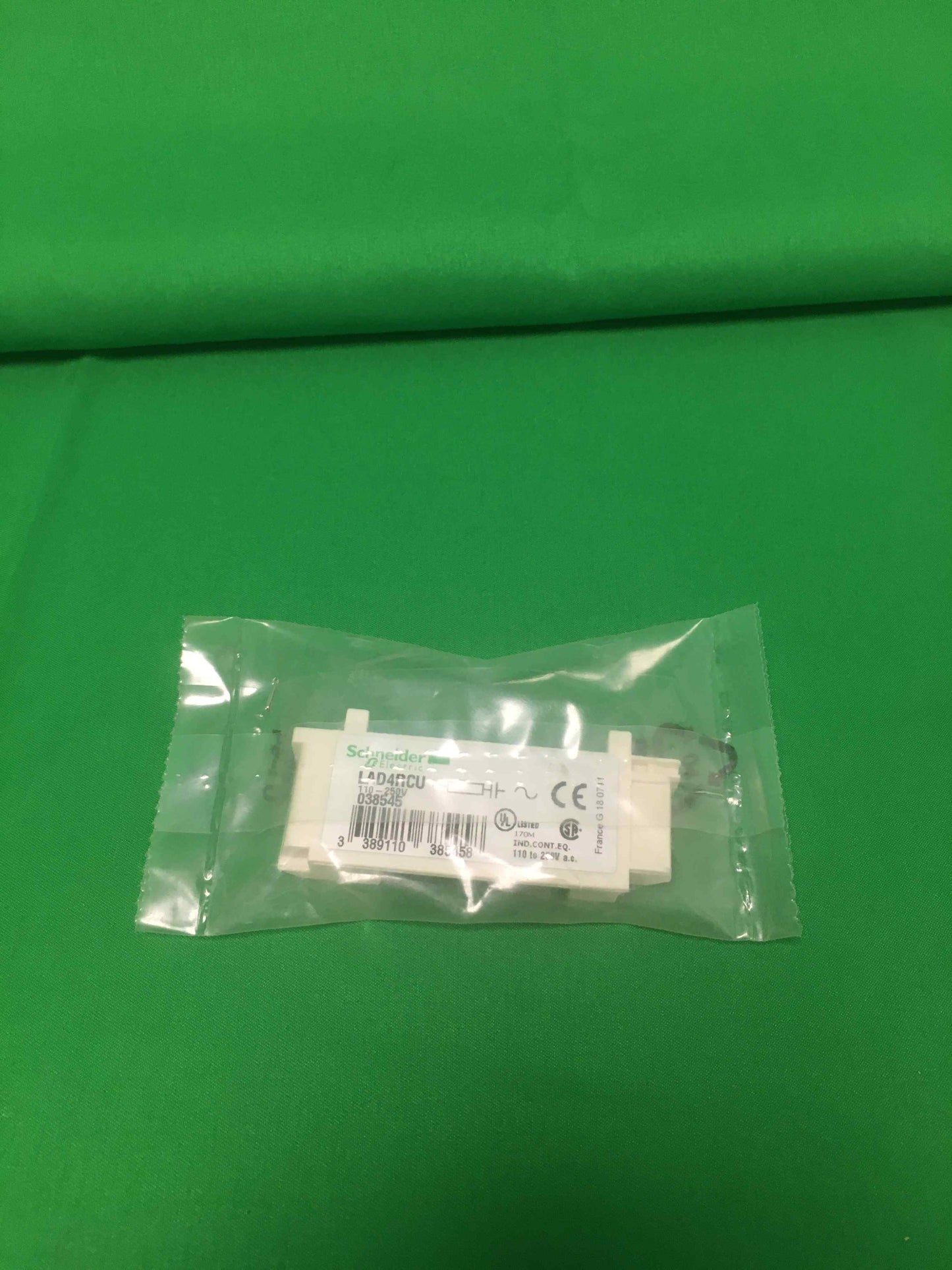 7559