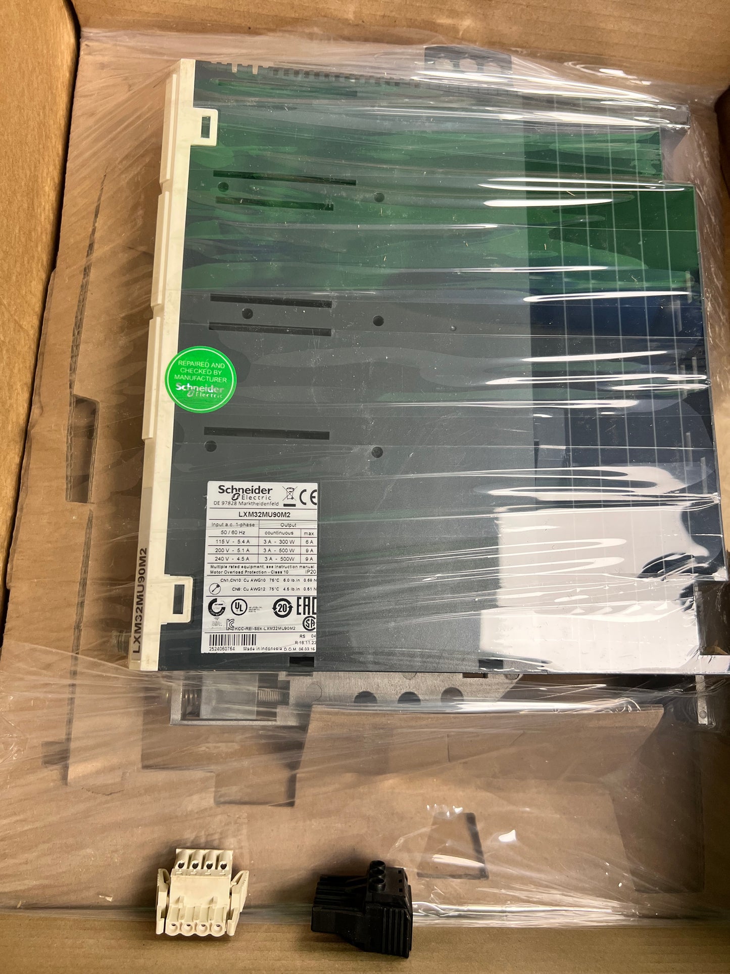 Schneider Electric-LXM32MU90M2/LXM32MU90M2