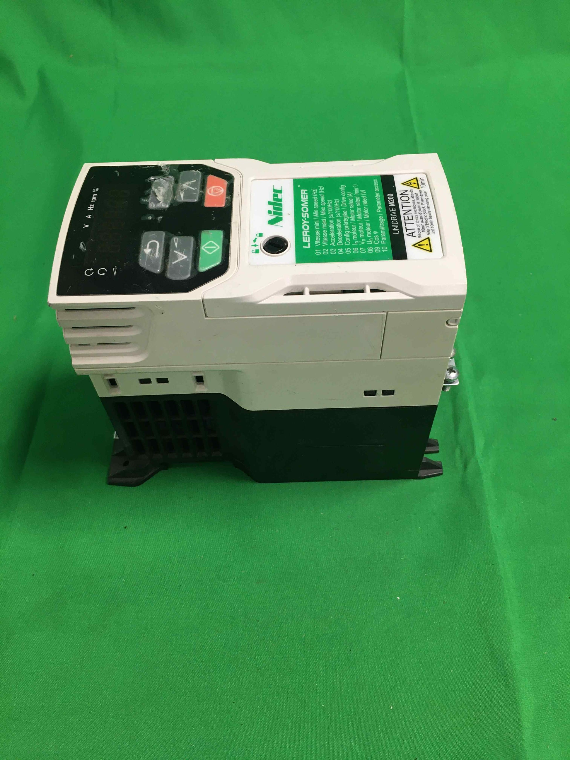 6700