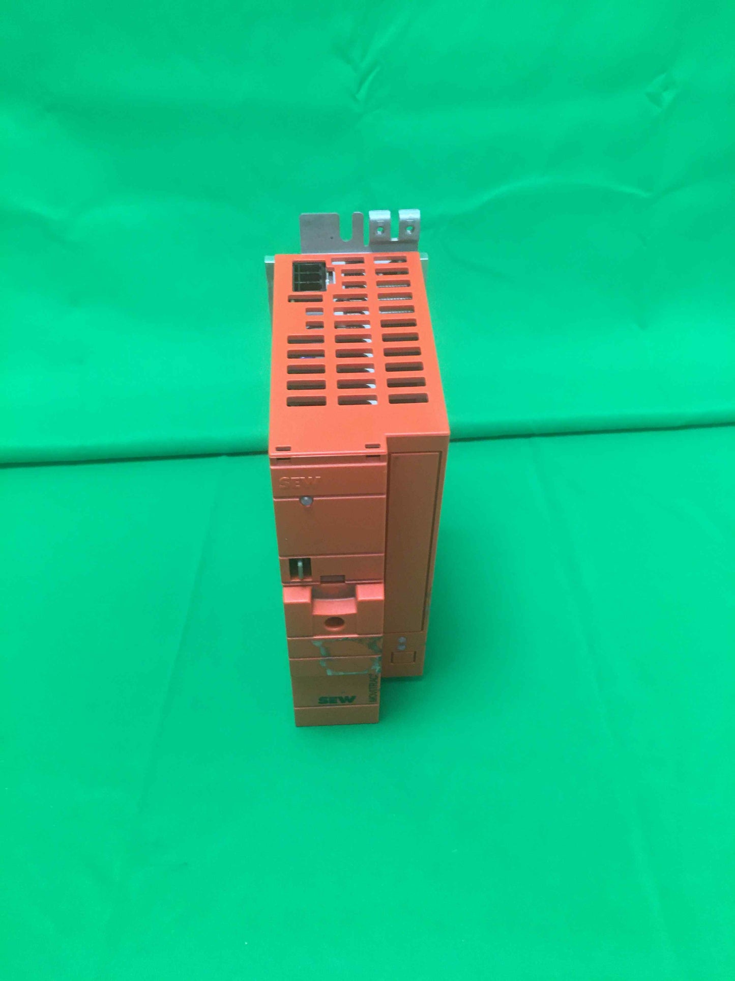 7574