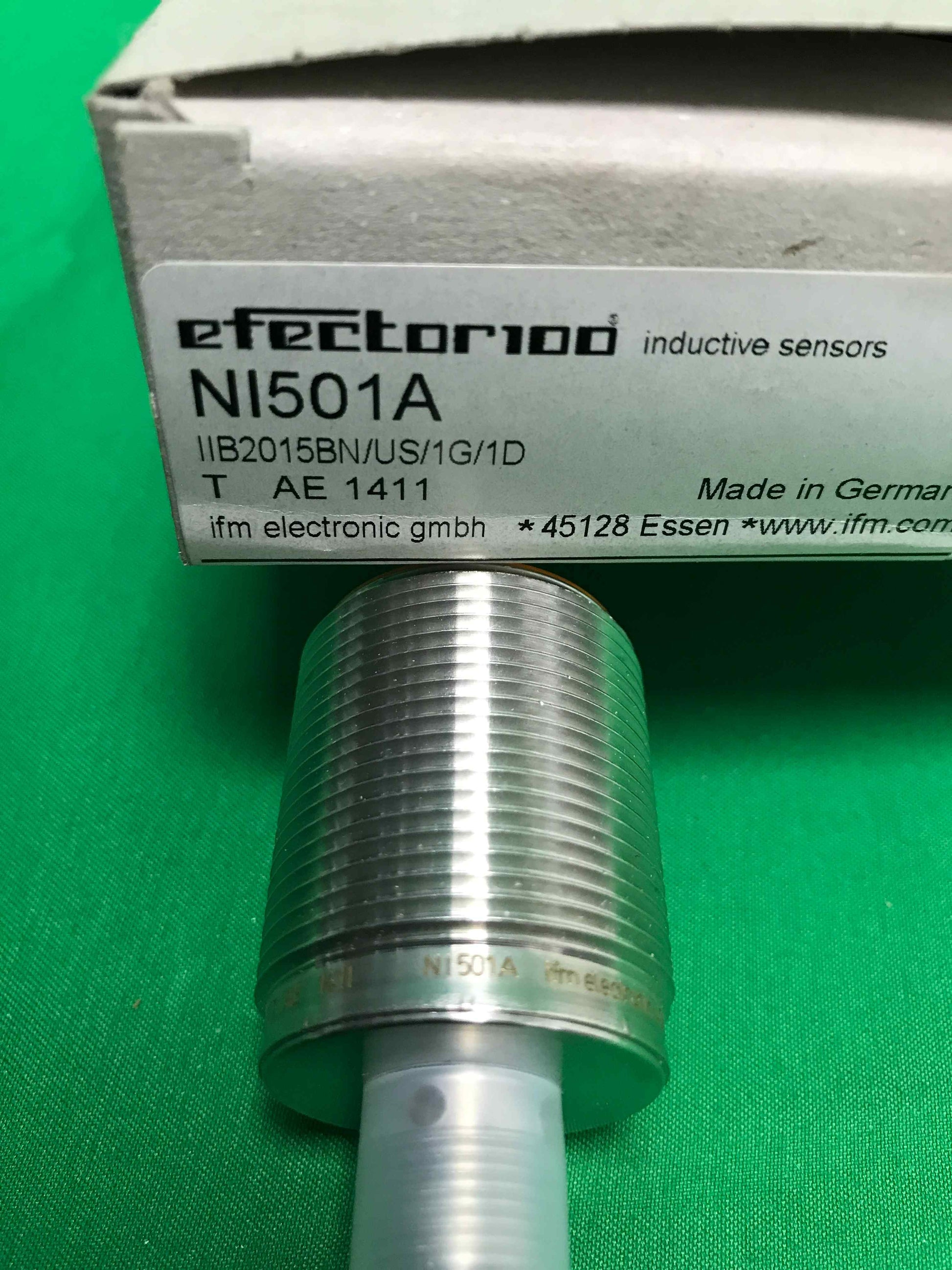7476