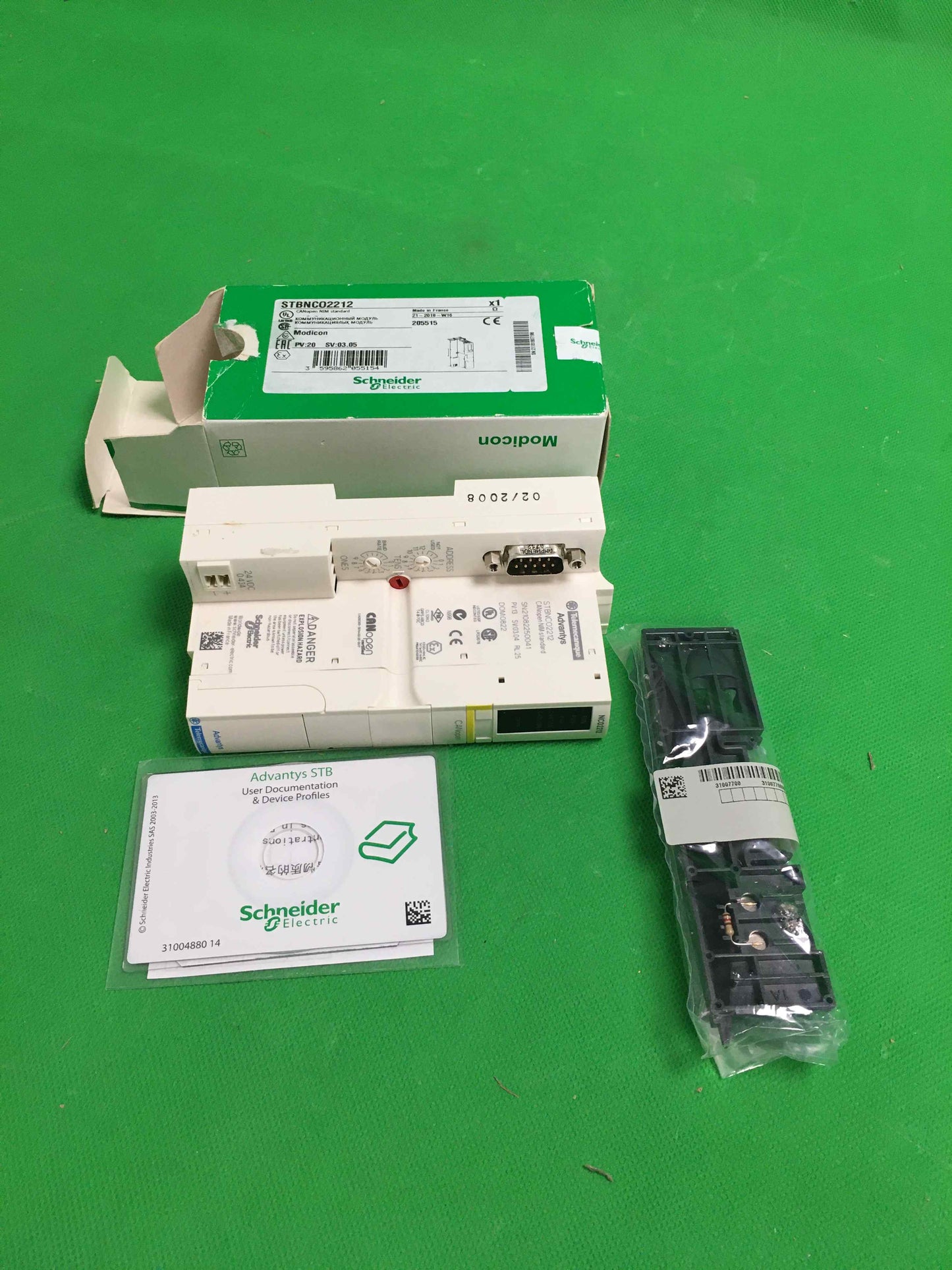 Schneider Electric-STBNCO2212/STBNCO2212