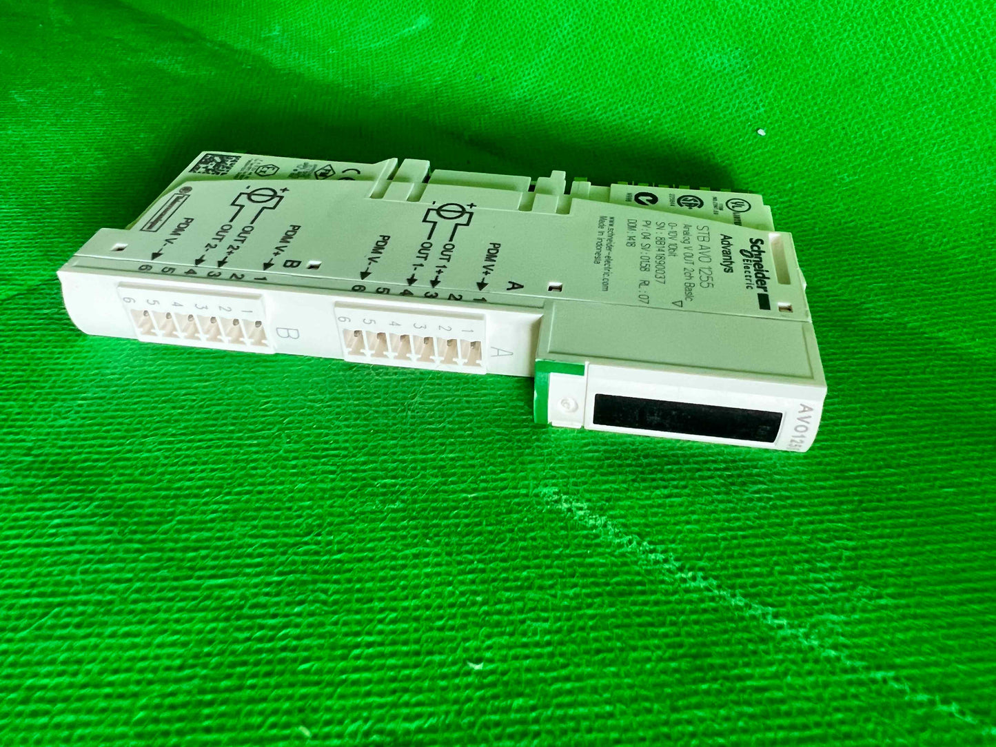 Schneider Electric-STB AVO 1255/STBAVO1255