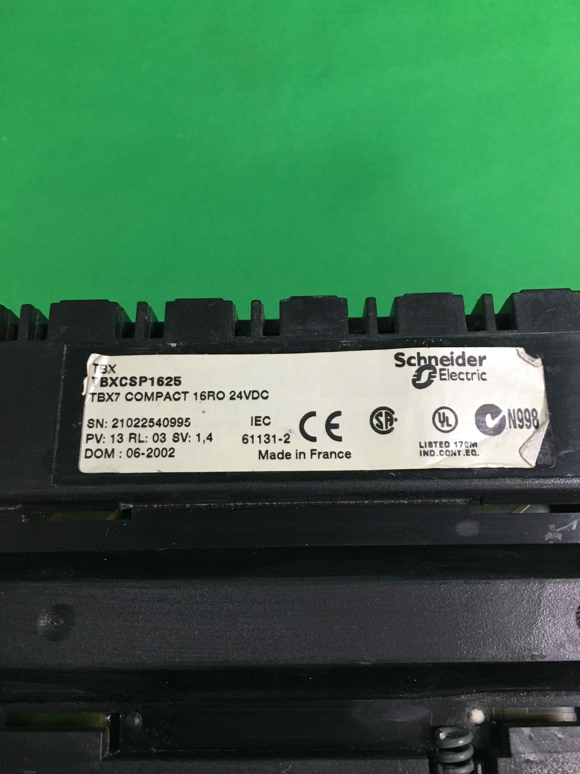 7774