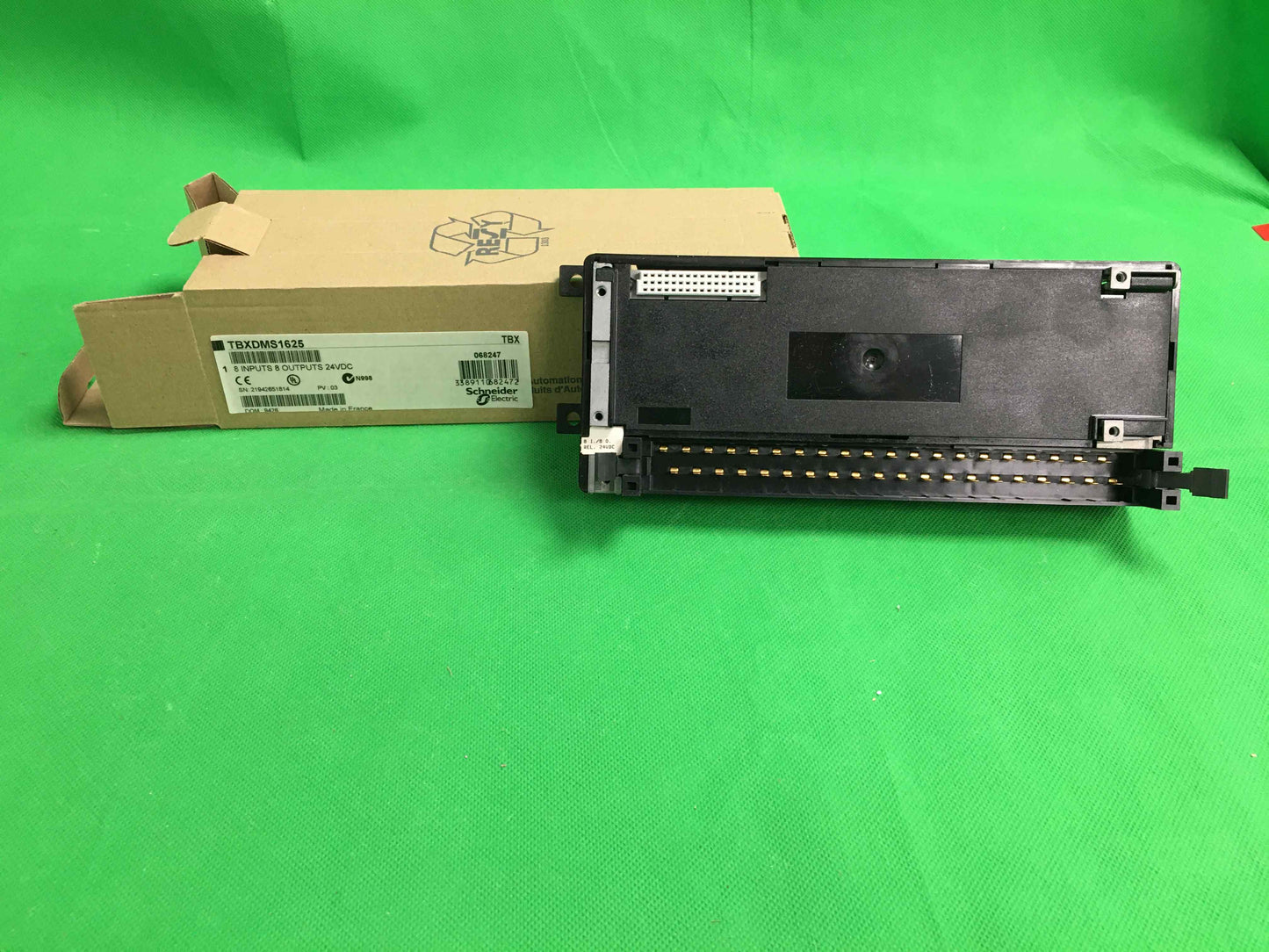 Schneider Electric-TBXDMS1625 NEW/TBXDMS1625