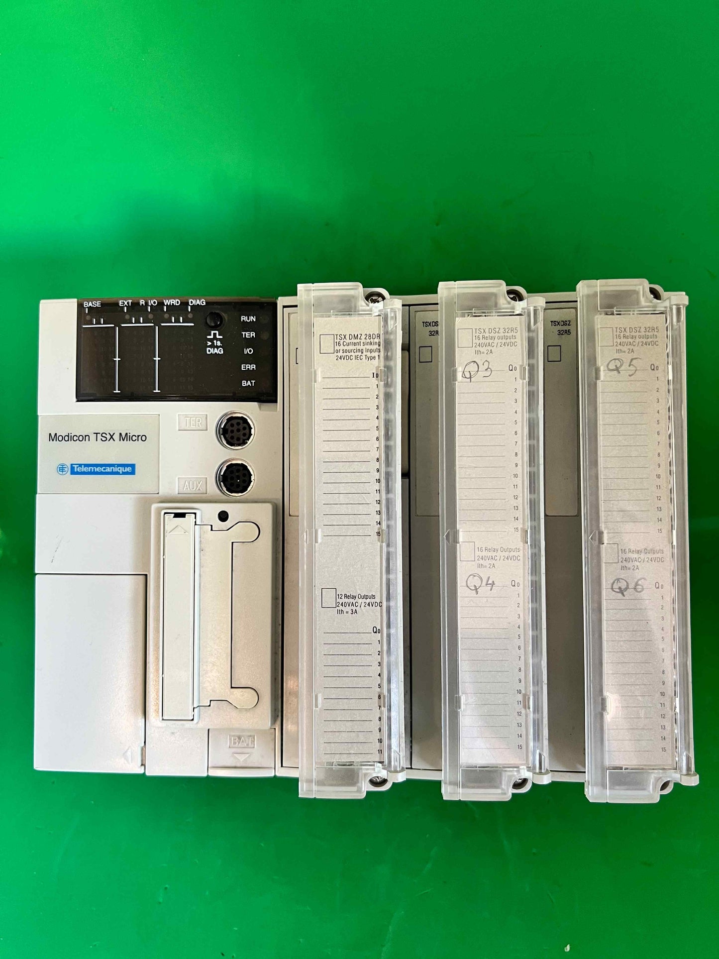 Schneider Electric-TSX3721001 USED 1/TSX3721001