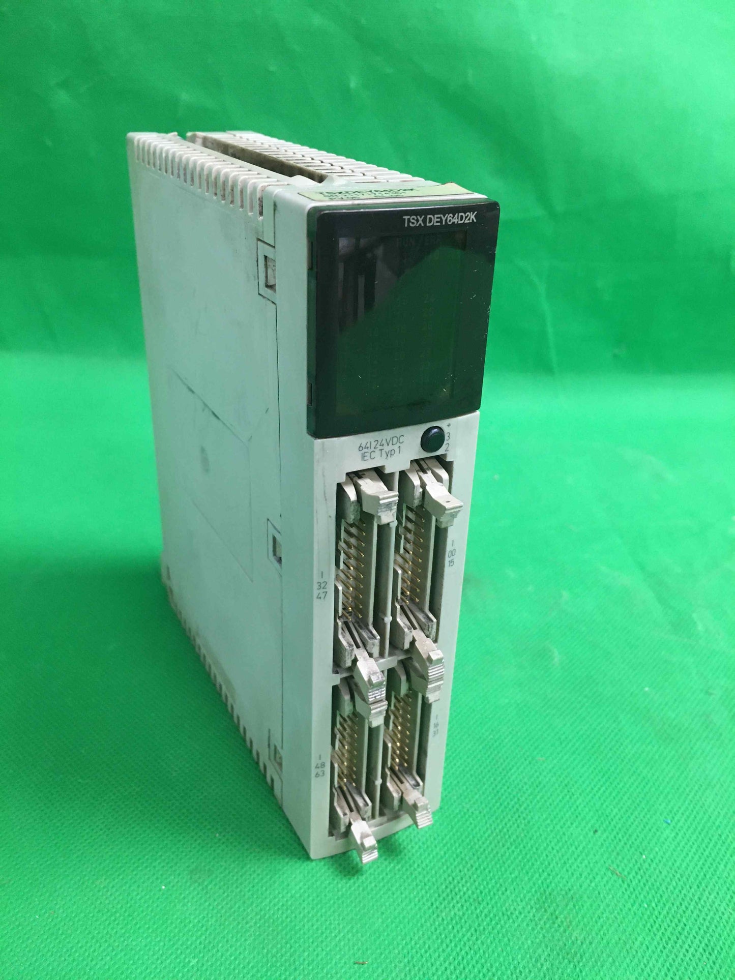 Schneider Electric-TSXDEY64D2K USED/TSXDEY64D2K