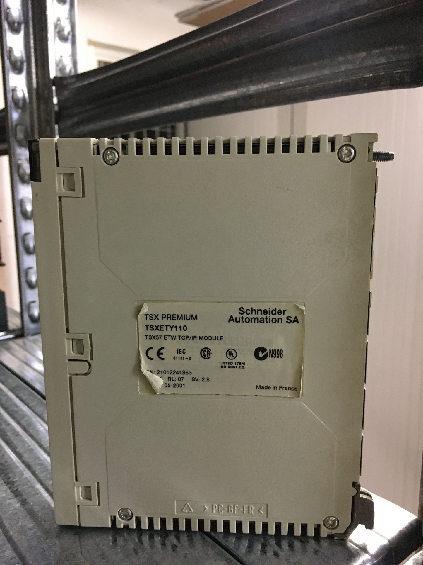Schneider Electric-TSXETY110/TSXETY110