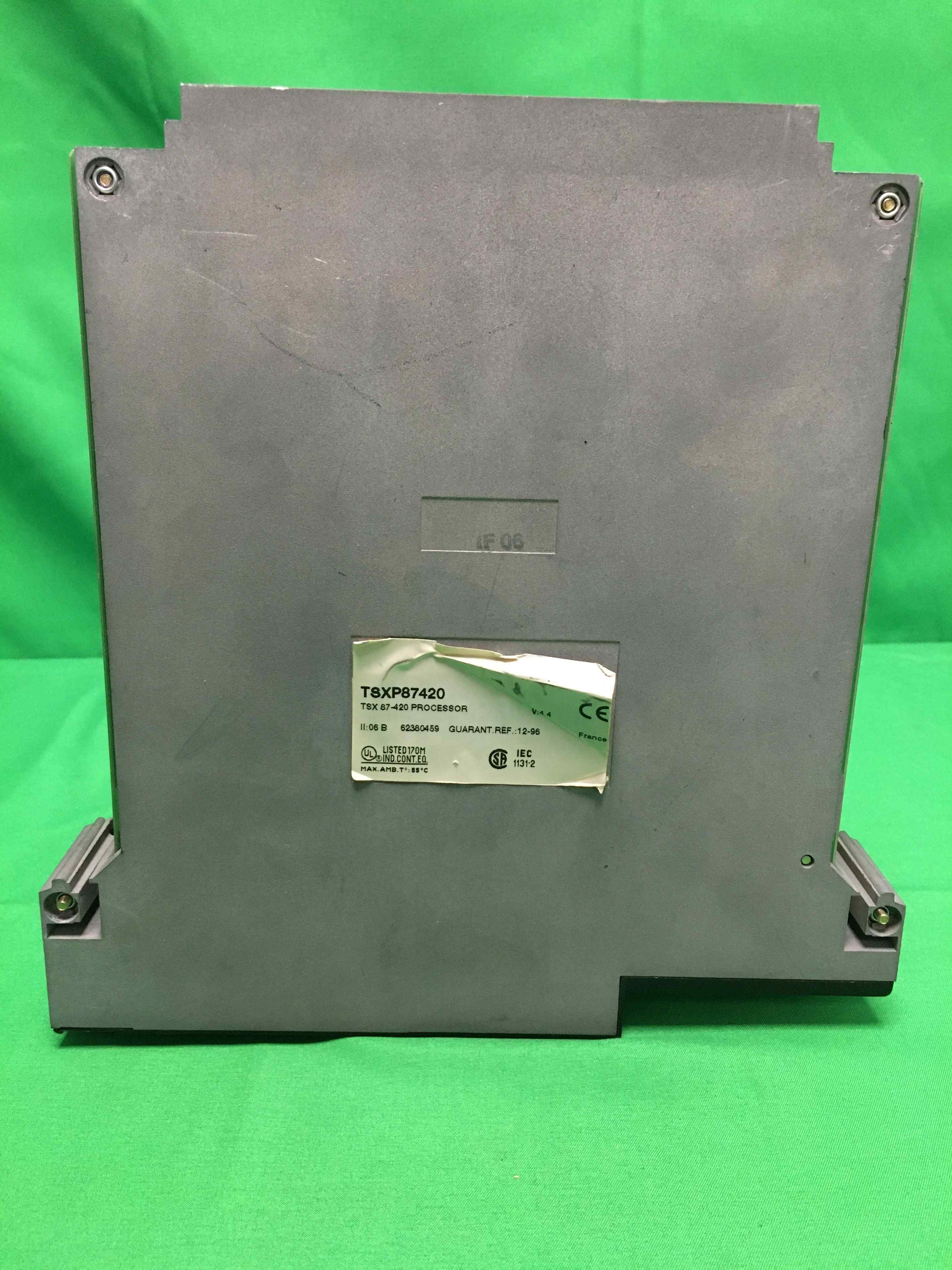8077
