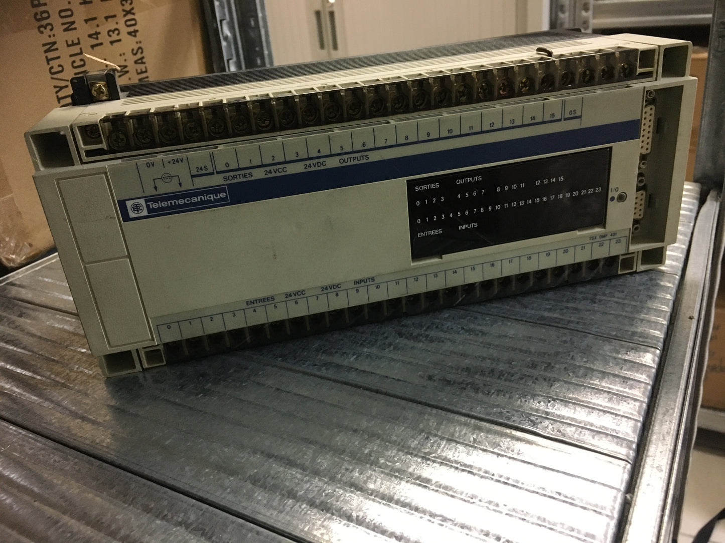 Schneider Electric-TSX DMF 401/TSXDMF401