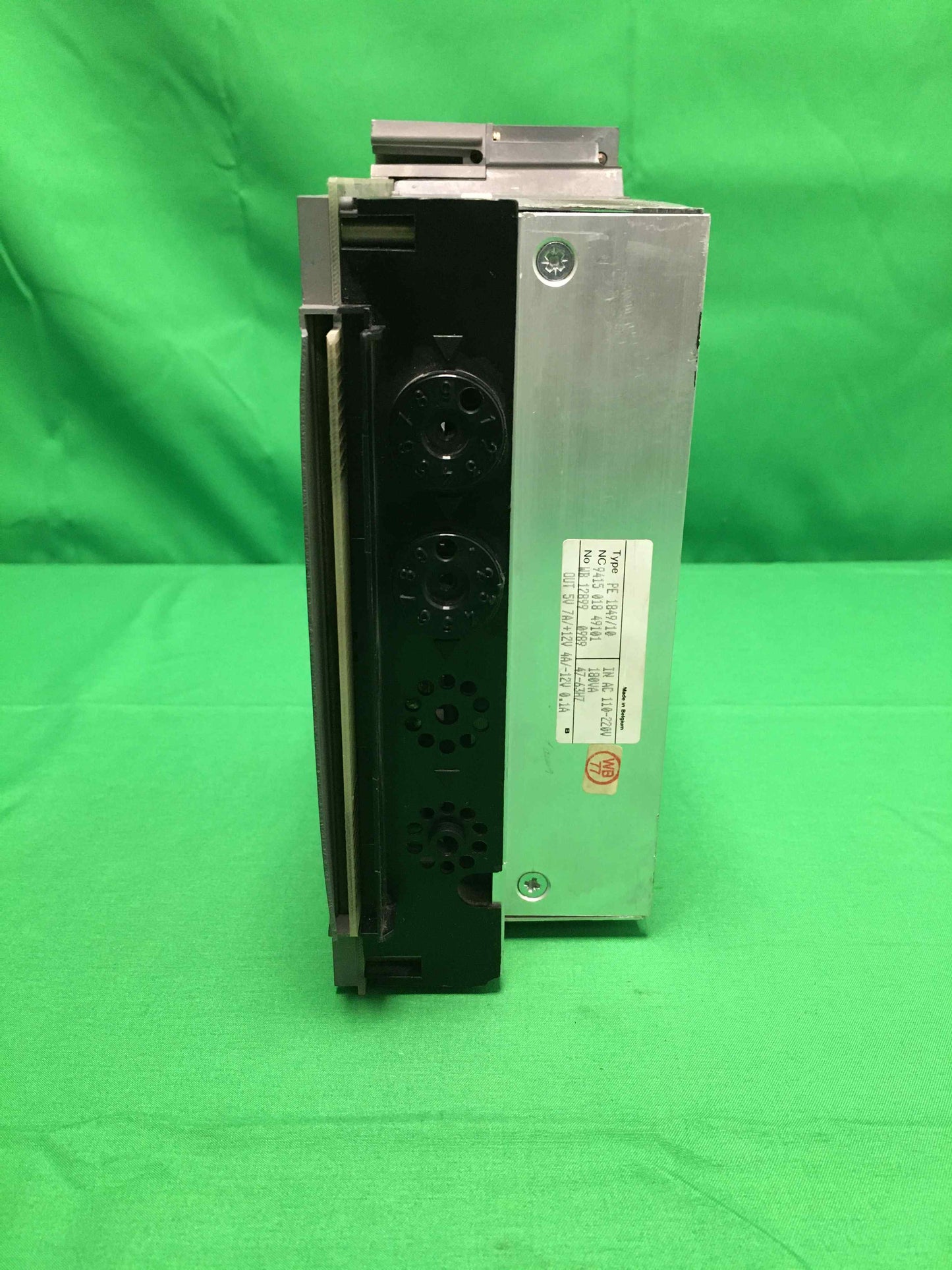 8047