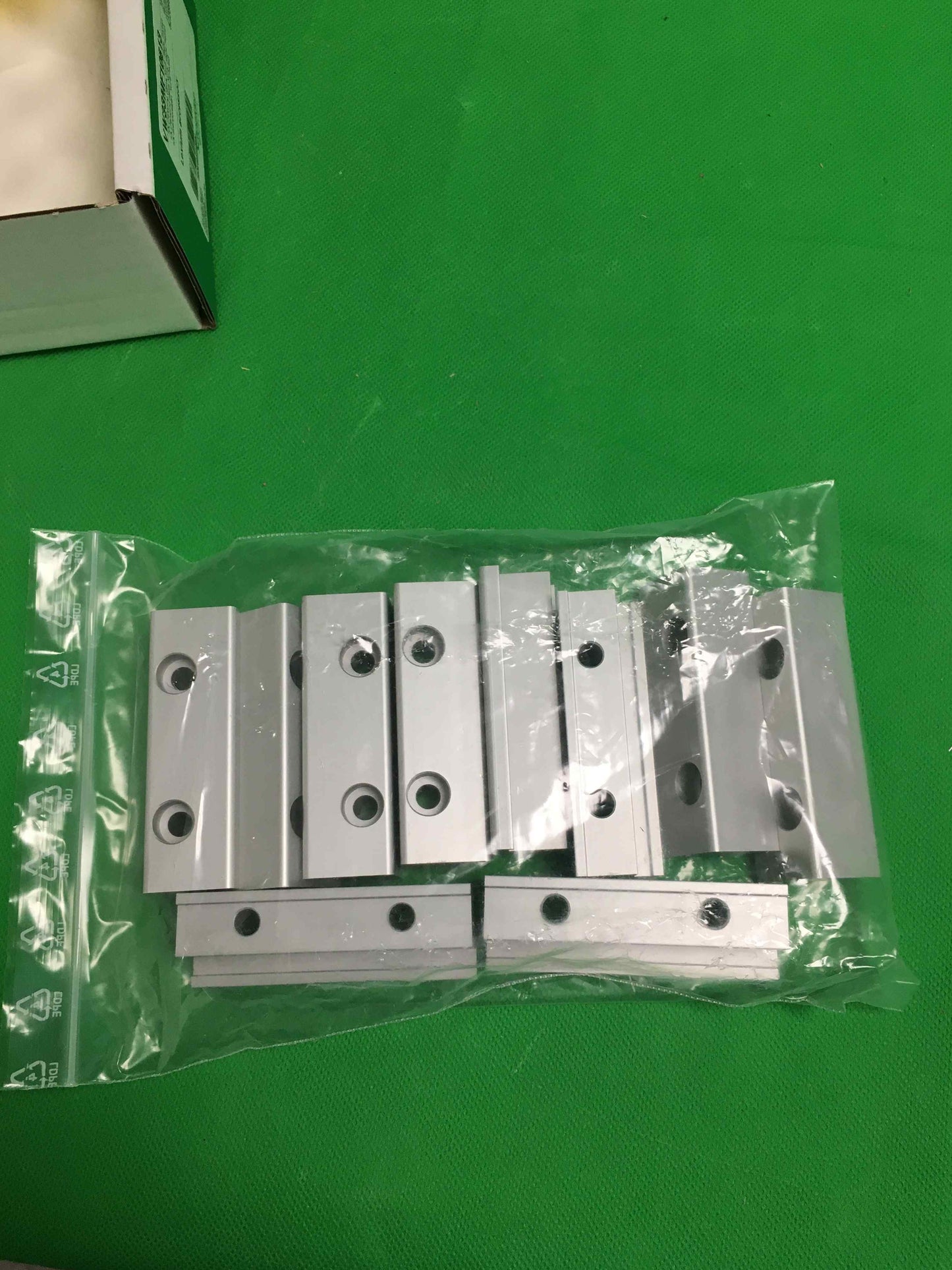 Schneider Electric-VW33MF10613/VW33MF10613