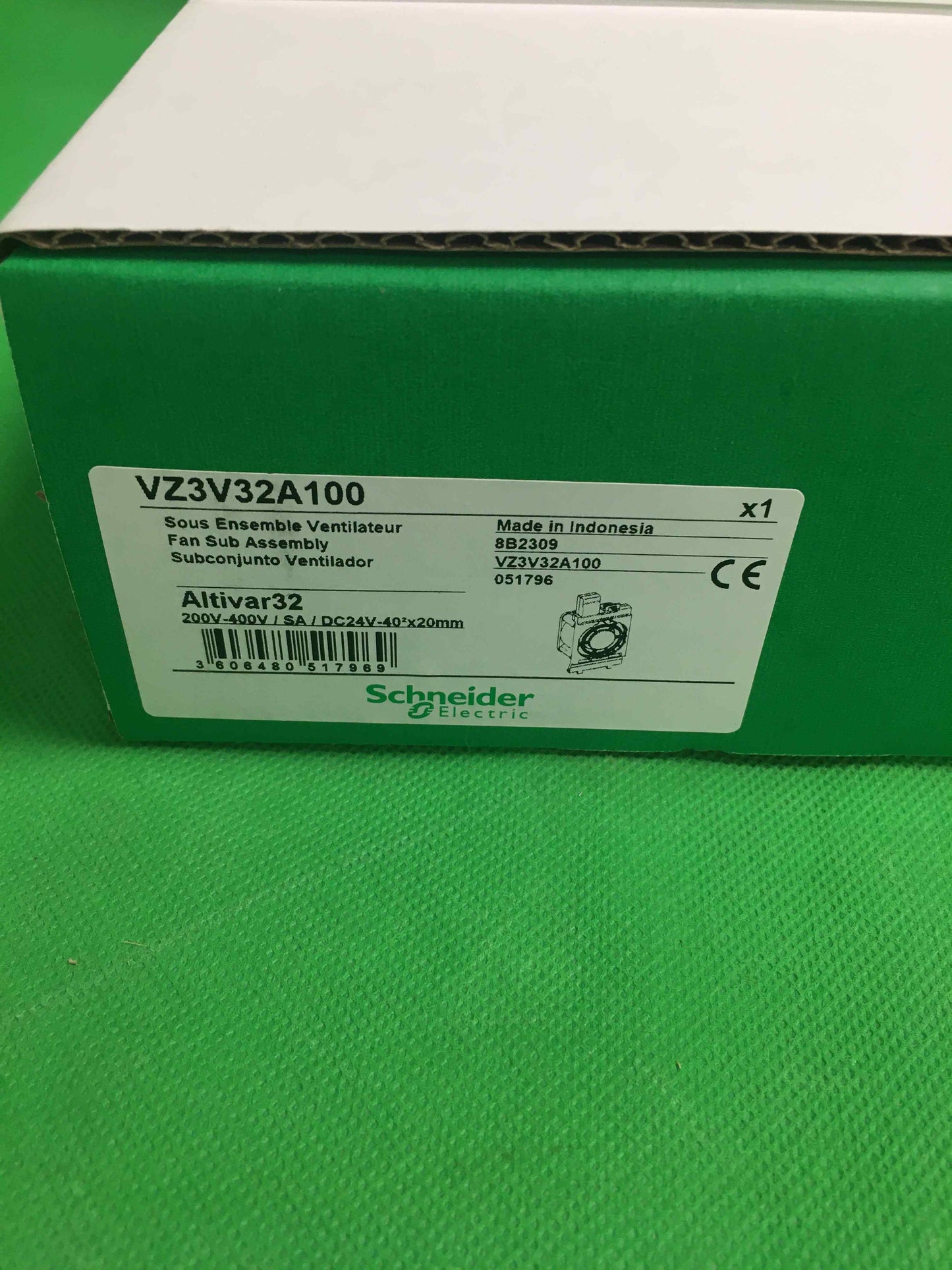 Schneider Electric-VZ3V32A100/VZ3V32A100