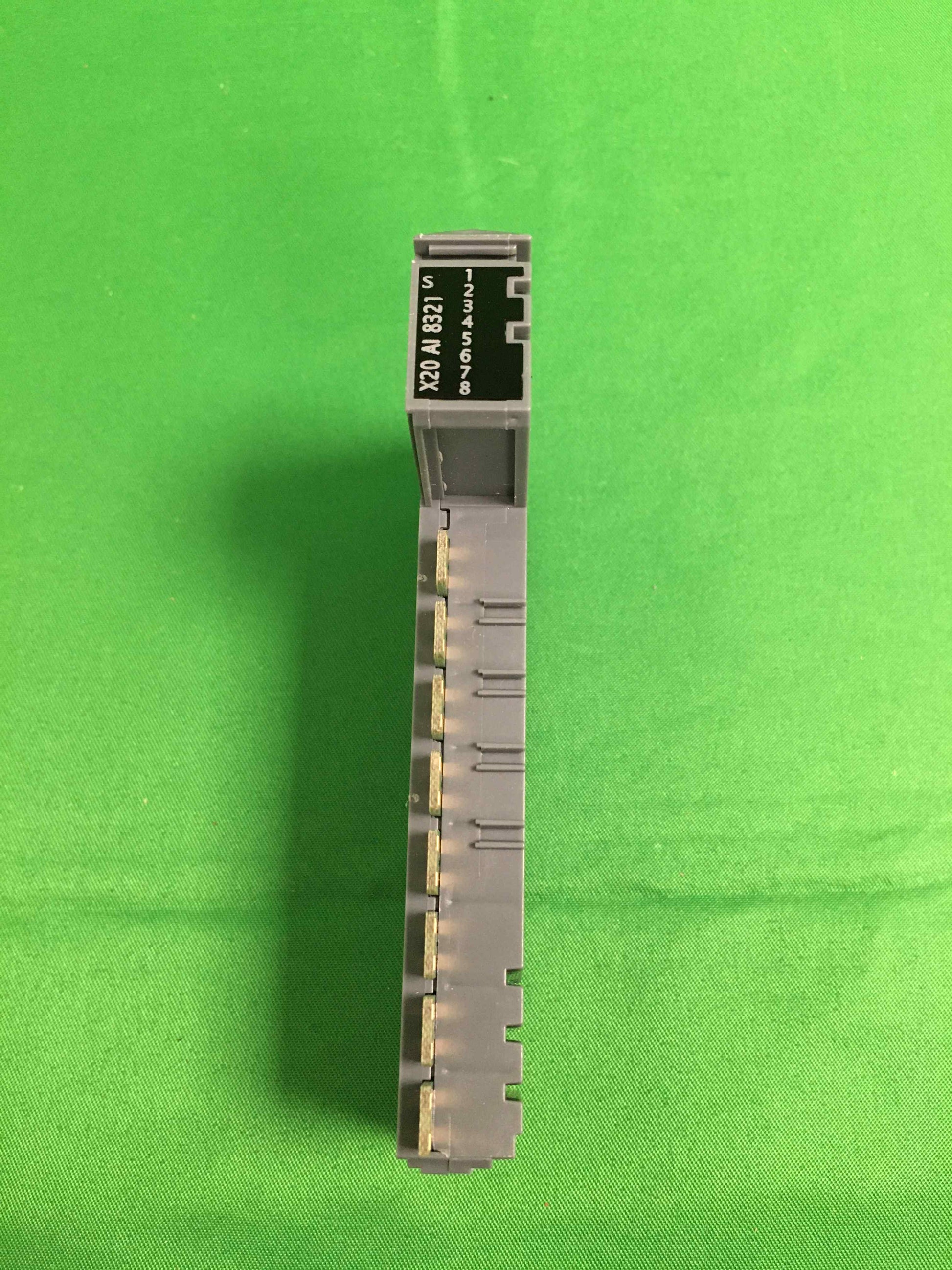7896