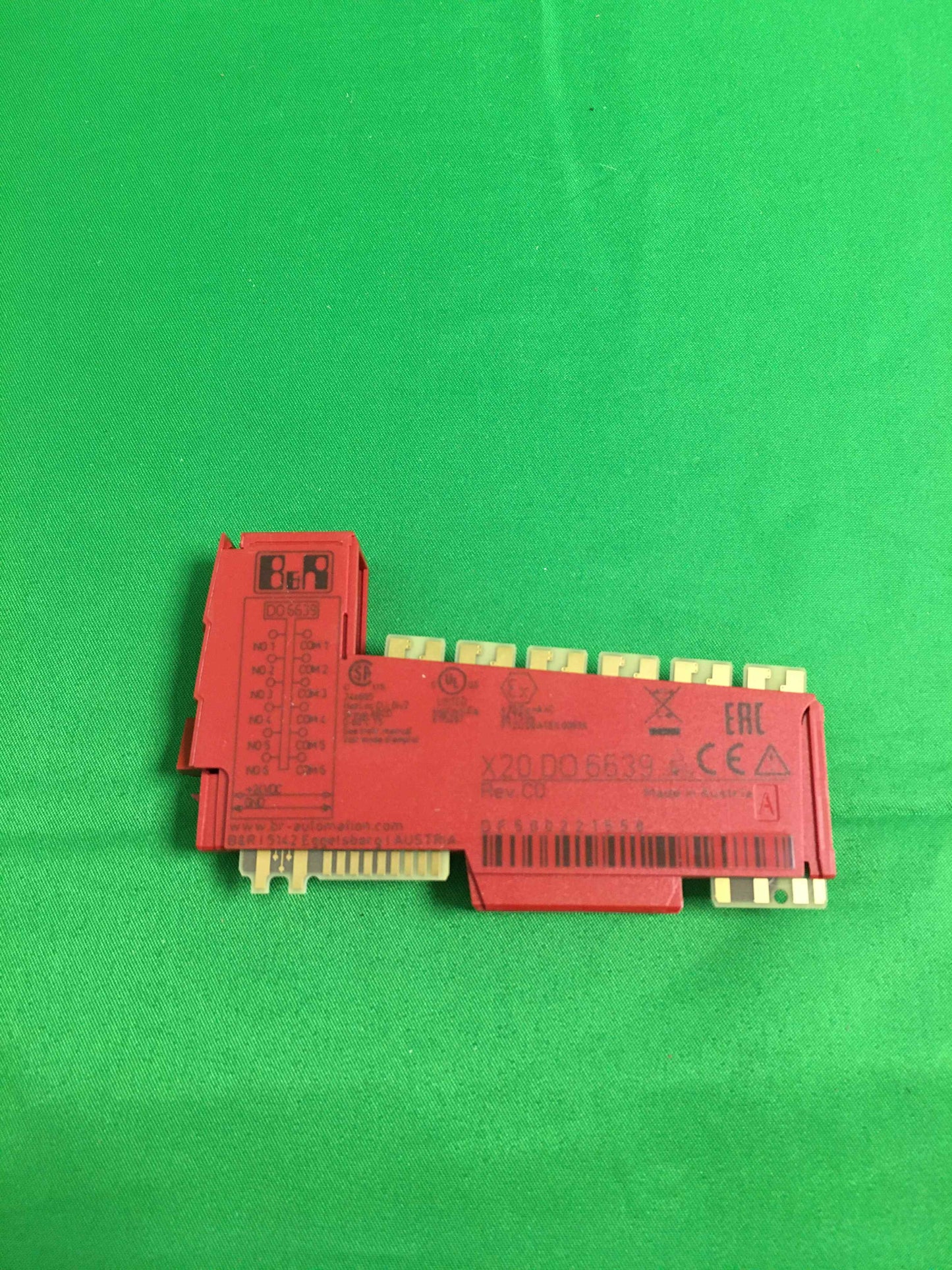 7899
