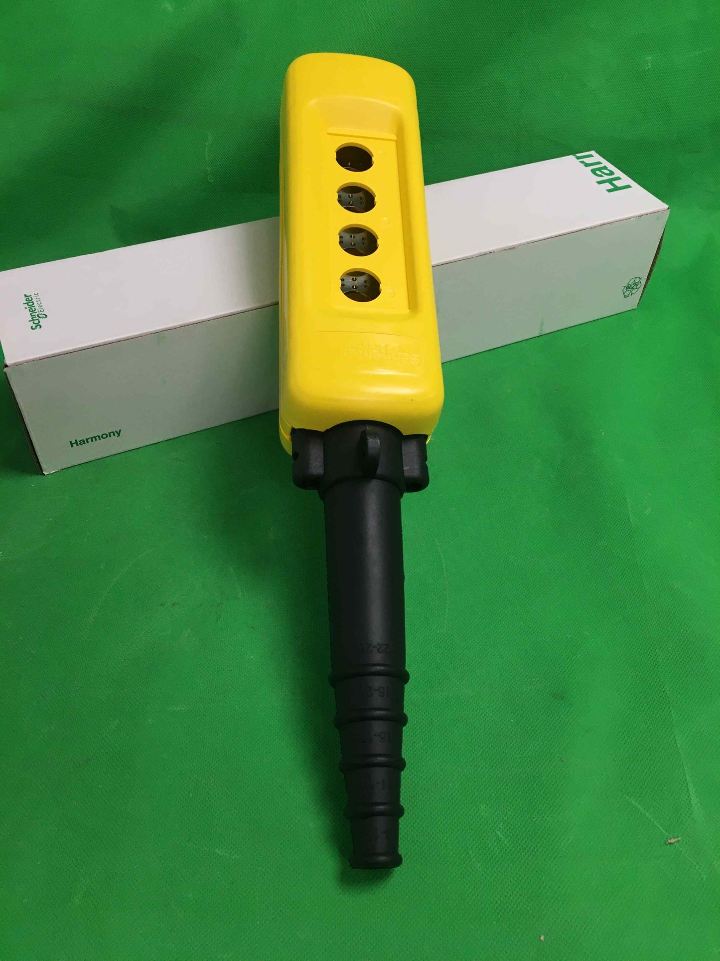 Schneider Electric-XACA04H7/XACA04H7