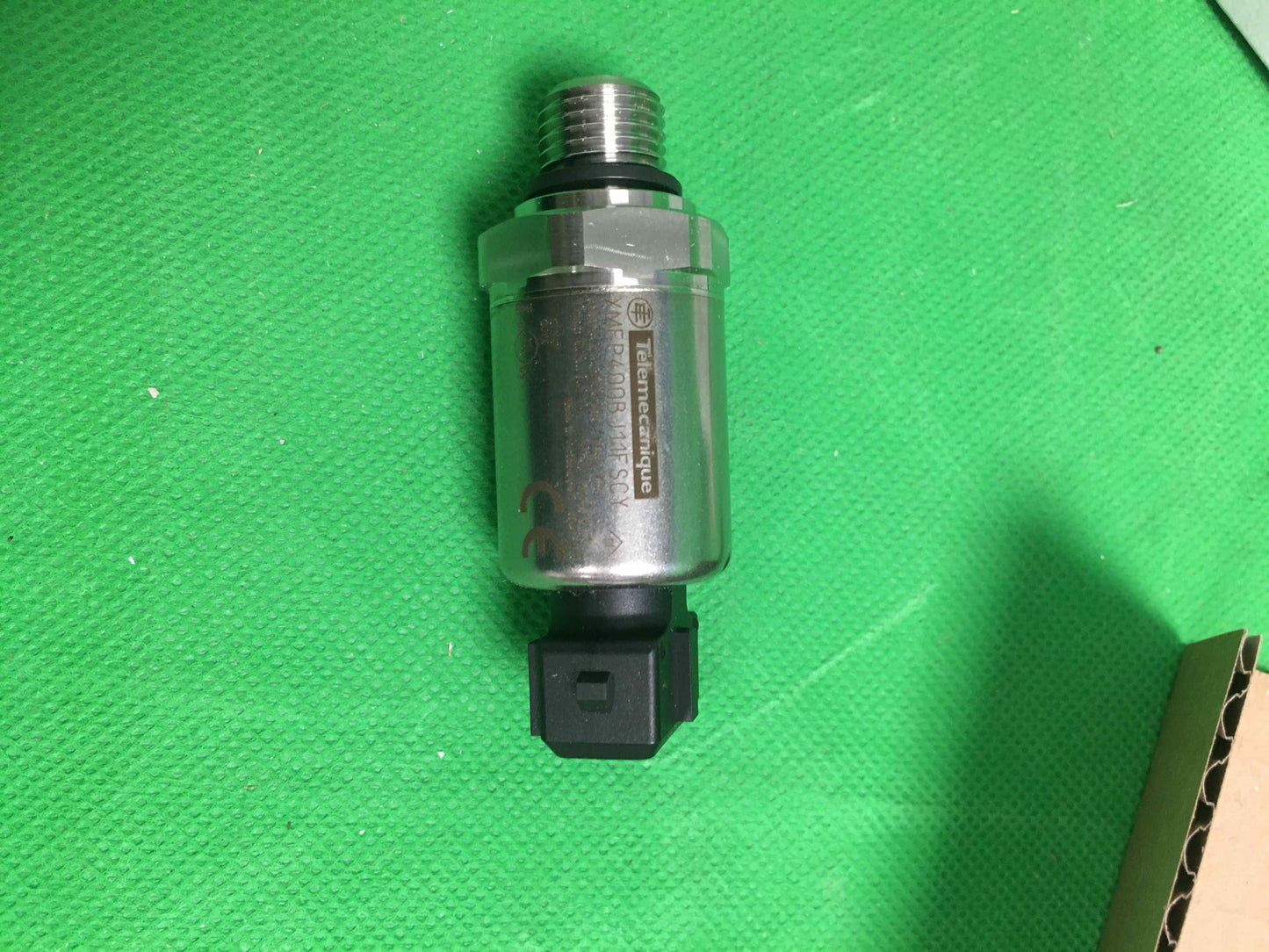 Schneider Electric-XMEP400BJ11FSCY/XMEP400BJ11FSCY
