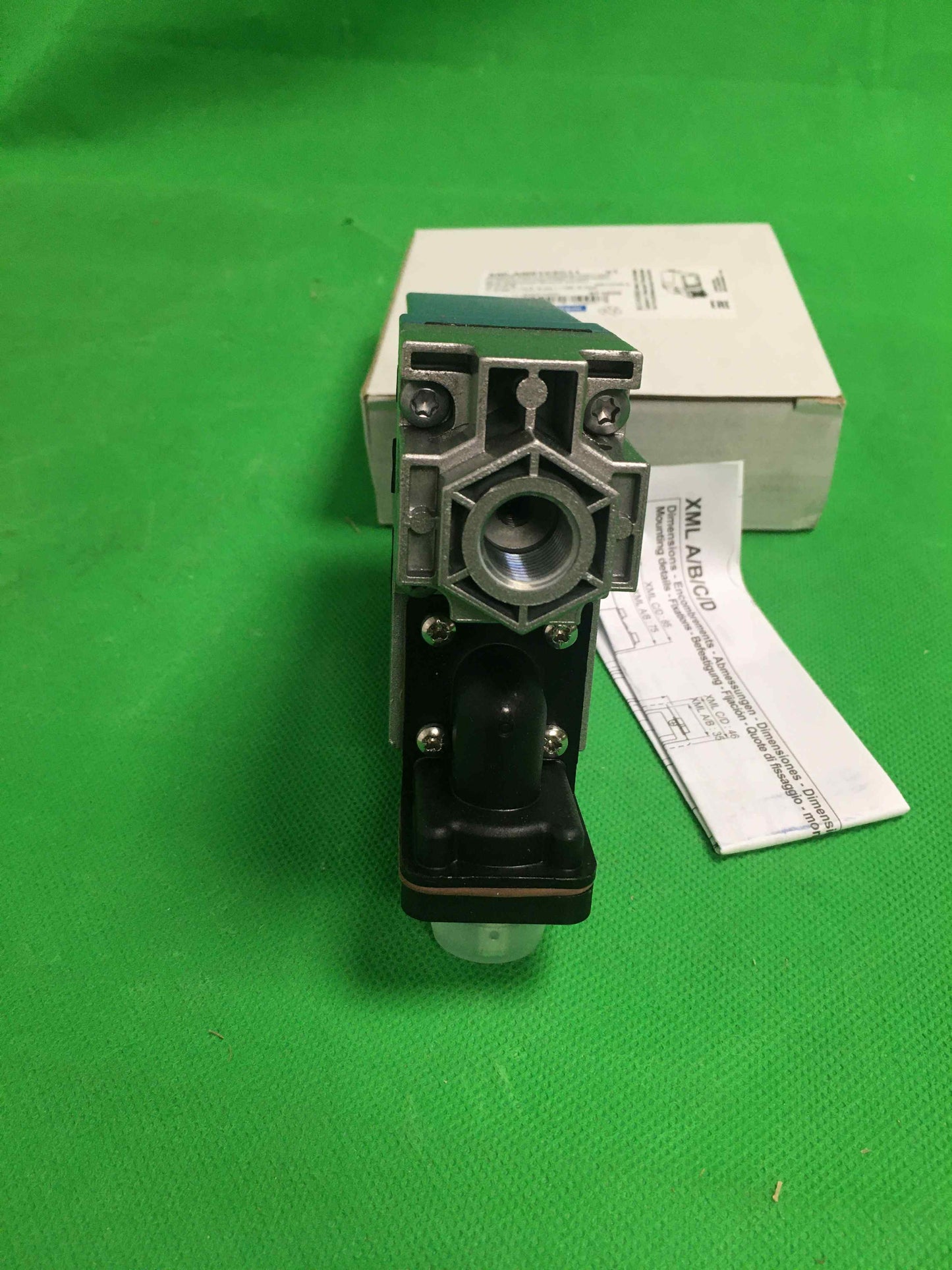 Schneider Electric-XMLAM01V2C11/XMLAM01V2C11
