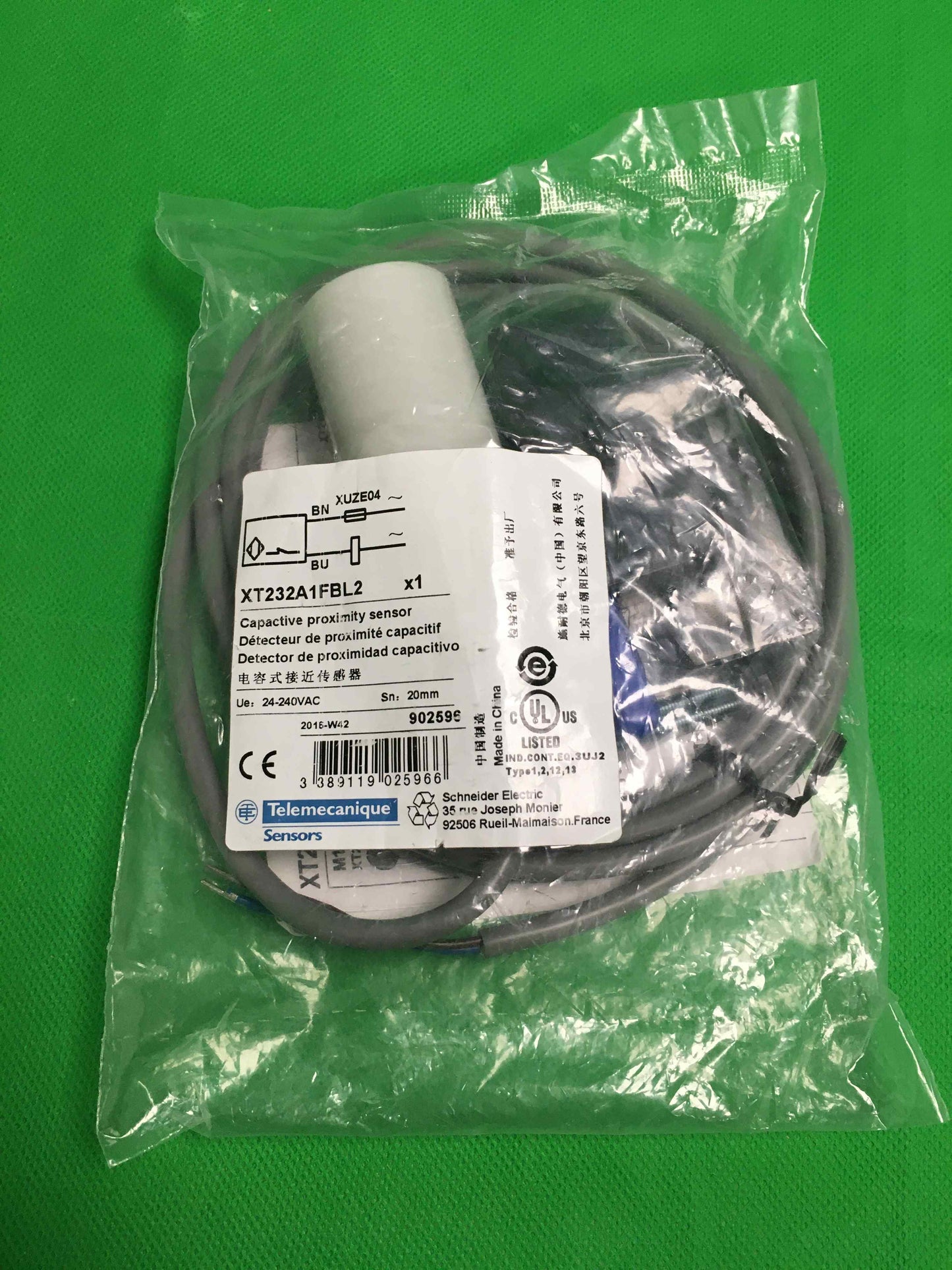 Schneider Electric-XT232A1FBL2/XT232A1FBL2