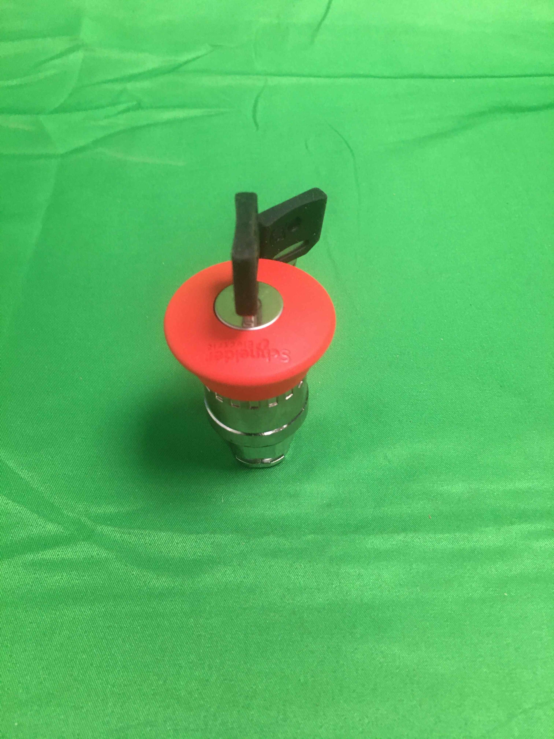 7672